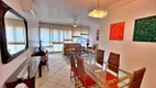Foto 2 de Apartamento com 3 Quartos à venda, 160m² em Praia das Pitangueiras, Guarujá
