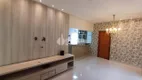 Foto 5 de Casa com 3 Quartos à venda, 198m² em Cidade Jardim, Uberlândia