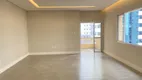 Foto 4 de Apartamento com 3 Quartos à venda, 200m² em Cerqueira César, São Paulo