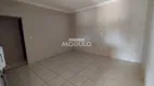 Foto 14 de Casa com 3 Quartos à venda, 100m² em Santa Mônica, Uberlândia