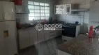 Foto 13 de Casa com 2 Quartos à venda, 470m² em Santa Terezinha, Araguari