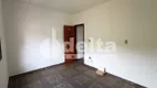 Foto 9 de Casa com 4 Quartos à venda, 240m² em Santa Mônica, Uberlândia