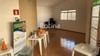 Foto 5 de Casa com 3 Quartos para alugar, 200m² em Nossa Senhora Aparecida, Uberlândia