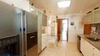 Foto 34 de Apartamento com 4 Quartos à venda, 175m² em Vila Luis Antonio, Guarujá