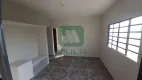 Foto 4 de Casa com 3 Quartos para alugar, 130m² em Jardim Patrícia, Uberlândia