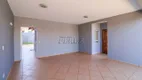 Foto 3 de Casa com 3 Quartos à venda, 134m² em Parque Residencial Joaquim Toledo Piza, Londrina