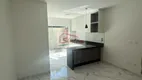 Foto 2 de Casa com 2 Quartos para alugar, 85m² em Rio Do Ouro, Caraguatatuba