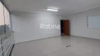 Foto 12 de Prédio Comercial para alugar, 932m² em Santa Mônica, Uberlândia