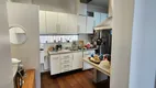 Foto 11 de Apartamento com 3 Quartos para alugar, 158m² em Pinheiros, São Paulo