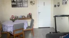 Foto 2 de Apartamento com 2 Quartos à venda, 52m² em Vila Caldas, Carapicuíba