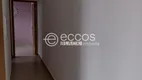 Foto 2 de Apartamento com 2 Quartos à venda, 54m² em Aclimacao, Uberlândia