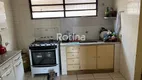 Foto 4 de Apartamento com 3 Quartos à venda, 92m² em Tabajaras, Uberlândia