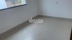 Foto 2 de Casa com 3 Quartos à venda, 137m² em Loteamento Monte Hebron, Uberlândia