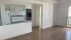 Foto 3 de Apartamento com 2 Quartos à venda, 69m² em Centro, Curitiba
