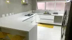 Foto 5 de Apartamento com 3 Quartos à venda, 238m² em Vila Suzana, São Paulo