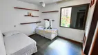 Foto 16 de Apartamento com 3 Quartos à venda, 200m² em Praia das Pitangueiras, Guarujá