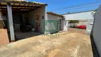 Foto 3 de Casa com 3 Quartos à venda, 165m² em Santa Mônica, Uberlândia