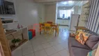 Foto 3 de Apartamento com 2 Quartos para alugar, 78m² em Mariscal, Bombinhas