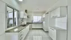 Foto 2 de Casa de Condomínio com 4 Quartos à venda, 311m² em Golf Garden, Carapicuíba