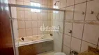 Foto 15 de Casa com 3 Quartos à venda, 160m² em Cidade Jardim, Uberlândia