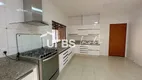 Foto 18 de Casa de Condomínio com 3 Quartos à venda, 372m² em Loteamento Portal do Sol II, Goiânia