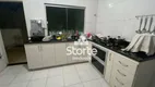 Foto 2 de Casa com 3 Quartos à venda, 162m² em Tubalina, Uberlândia