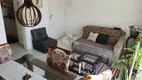 Foto 2 de Apartamento com 2 Quartos à venda, 49m² em Hípica, Porto Alegre