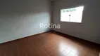 Foto 13 de Casa com 3 Quartos para alugar, 140m² em Tubalina, Uberlândia