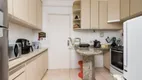 Foto 23 de Apartamento com 4 Quartos à venda, 129m² em Cabral, Curitiba