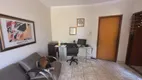 Foto 3 de Sobrado com 4 Quartos para alugar, 280m² em Santa Mônica, Uberlândia