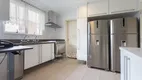 Foto 11 de Apartamento com 4 Quartos para venda ou aluguel, 262m² em Itaim Bibi, São Paulo