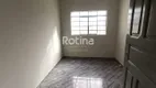 Foto 10 de Casa com 3 Quartos para alugar, 96m² em Osvaldo Rezende, Uberlândia