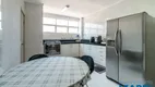 Foto 6 de Apartamento com 4 Quartos à venda, 215m² em Higienópolis, São Paulo