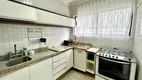 Foto 16 de Apartamento com 3 Quartos para venda ou aluguel, 190m² em Pitangueiras, Guarujá