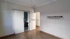 Foto 15 de Casa com 4 Quartos para alugar, 385m² em Colonial, Londrina