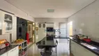 Foto 15 de Casa com 3 Quartos à venda, 227m² em San Remo, Londrina