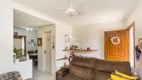Foto 2 de Casa com 2 Quartos à venda, 85m² em Campo Novo, Porto Alegre