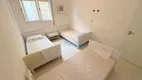 Foto 9 de Apartamento com 3 Quartos à venda, 120m² em Praia das Pitangueiras, Guarujá