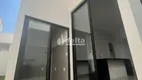 Foto 2 de Casa de Condomínio com 3 Quartos à venda, 150m² em Jardim Holanda, Uberlândia