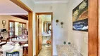 Foto 2 de Casa de Condomínio com 4 Quartos à venda, 336m² em Chacara Vale do Rio Cotia, Carapicuíba