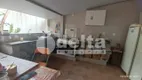 Foto 16 de Casa com 6 Quartos à venda, 250m² em Santa Mônica, Uberlândia