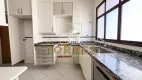 Foto 17 de Apartamento com 3 Quartos à venda, 150m² em Praia das Pitangueiras, Guarujá