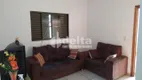 Foto 3 de Casa com 3 Quartos à venda, 240m² em Jardim das Palmeiras, Uberlândia