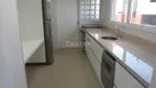 Foto 3 de Apartamento com 2 Quartos à venda, 160m² em Cambuí, Campinas