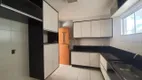 Foto 8 de Casa de Condomínio com 4 Quartos para alugar, 150m² em Buraquinho, Lauro de Freitas