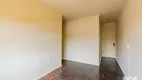 Foto 3 de Apartamento com 3 Quartos à venda, 75m² em Medianeira, Porto Alegre