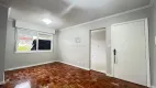 Foto 5 de Apartamento com 2 Quartos à venda, 55m² em Passo da Areia, Porto Alegre