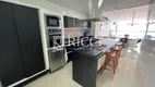 Foto 13 de Apartamento com 4 Quartos à venda, 210m² em Pitangueiras, Guarujá