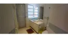 Foto 31 de Apartamento com 4 Quartos à venda, 153m² em Pitangueiras, Guarujá