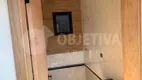 Foto 5 de Casa com 3 Quartos à venda, 110m² em Loteamento Portal do Vale II, Uberlândia